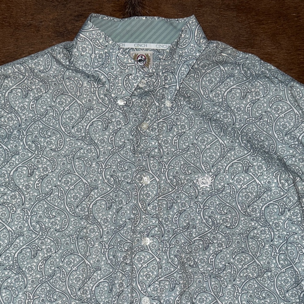 Cinch Men's Long Sleeve Button Down Paisley Shirt - Gray/Blue and White